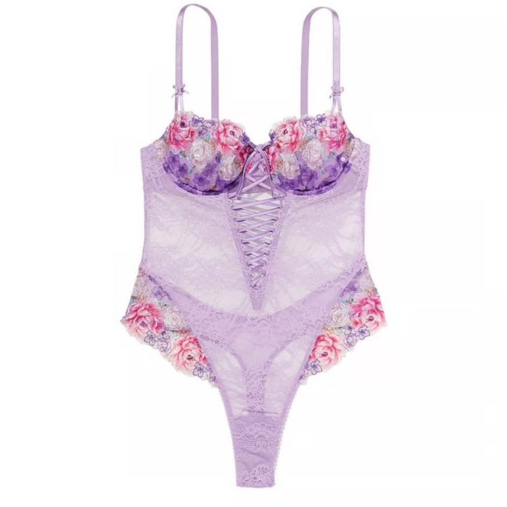 Victoria Secret - Wicked Unlined Lace-Up Teddy
New with Tags.
